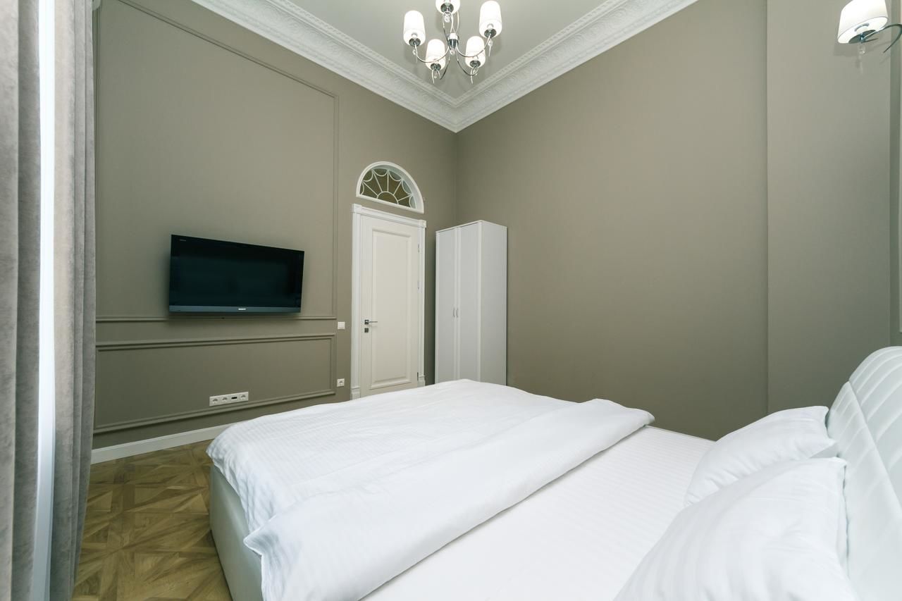 Апартаменты VIP apartment near Kreschatyk, 31а Pushkinska Street Киев-26