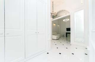 Апартаменты VIP apartment near Kreschatyk, 31а Pushkinska Street Киев Апартаменты-10