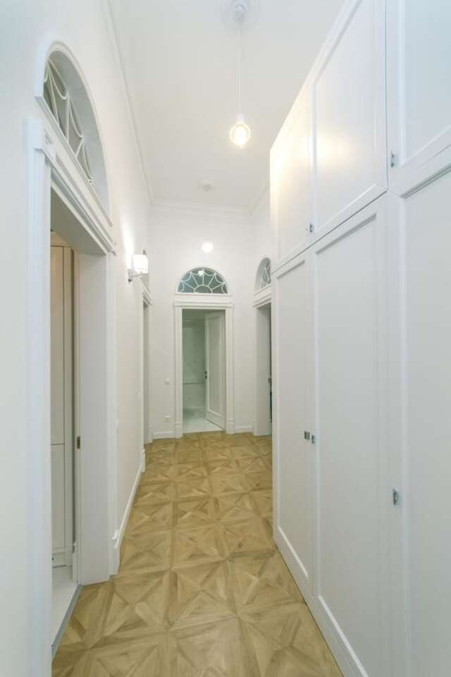 Апартаменты VIP apartment near Kreschatyk, 31а Pushkinska Street Киев-23