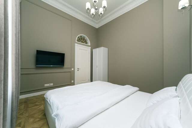 Апартаменты VIP apartment near Kreschatyk, 31а Pushkinska Street Киев-25